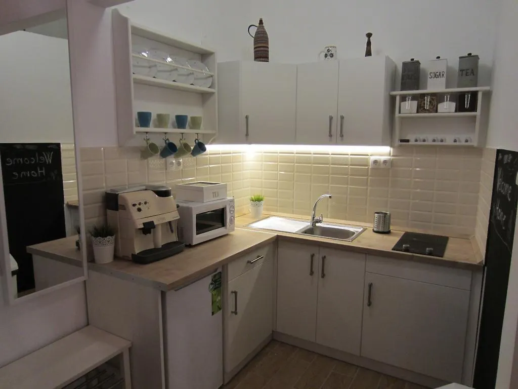 Blaha Vintage 1 Apartment Budapest 0*,  Hungary